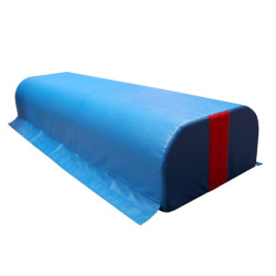 MAXI CHEVAL DE SAUT PARCOURS POLICEAVEC BARRIERES MOUSSES150 X 80 X 140 CM